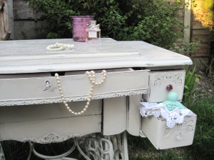 Shabby Chic Antique Dressing Table