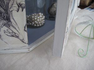 Annie Sloan Chalk Paints. Old White and Old Violet