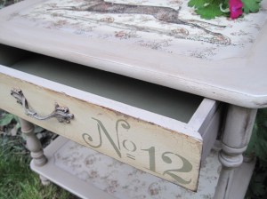 Coco and Cream Combination of Annie Sloan Paints